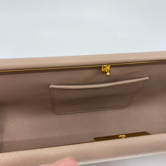 Prada Saffino Clutch in Cammel - Picture 6 of 8